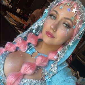 Meet your Posher, Madison